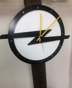 Alternative view of Opel Clock